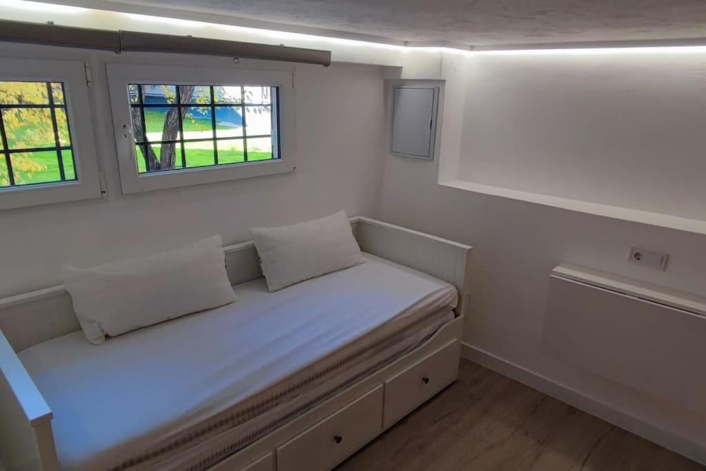 Ama Madrid Arturo Soria Duplex Lägenhet Exteriör bild